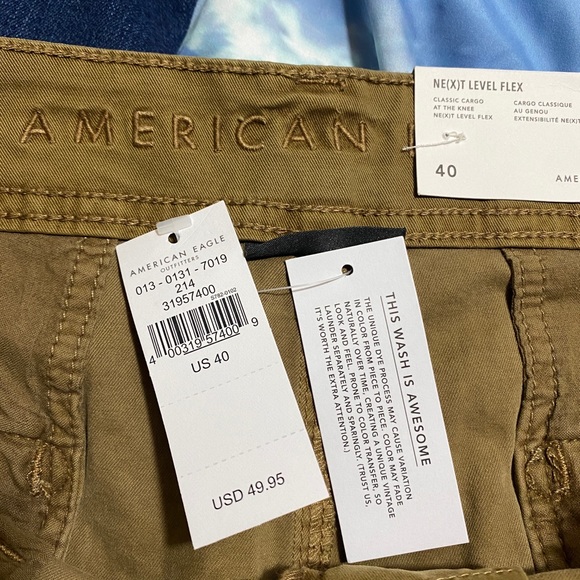 Shorts - Picture 3 of 3